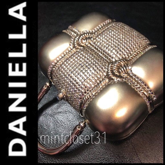 🆕 Daniella Clutch Shoulder Bag